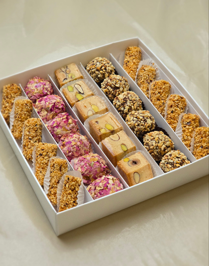 Rosen-Haselnuss-Box