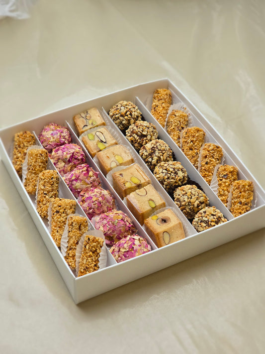 Rosen-Haselnuss-Box